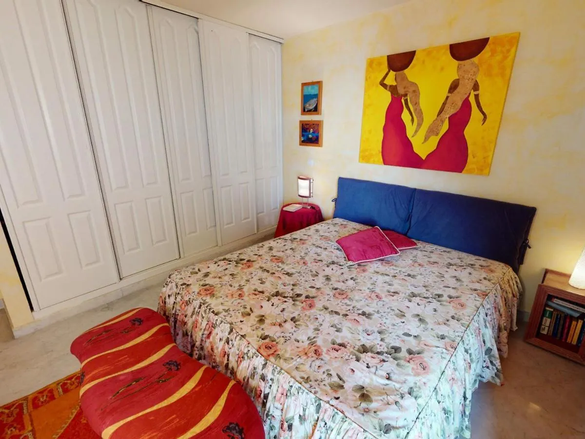 Apartment Grand 2P Face Mer Avec Balcon, Parking, Piscine Et Spa En Centre-Ville A Menton - Fr-1-196-284